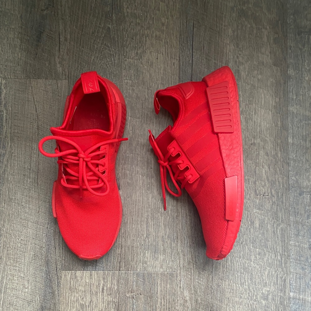 Adidas NMD R1 triple red USm7 USw8